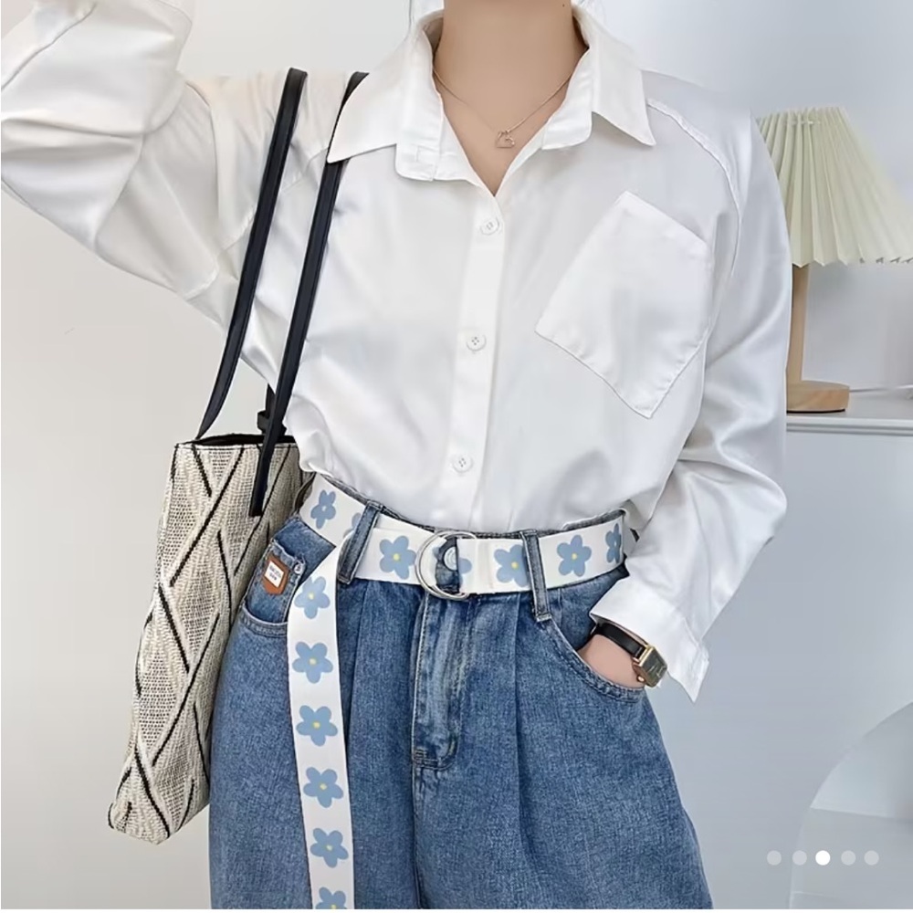 Floral Canvas Waist Belt for Women - White with Blue Flowers - Picture 3 of 6